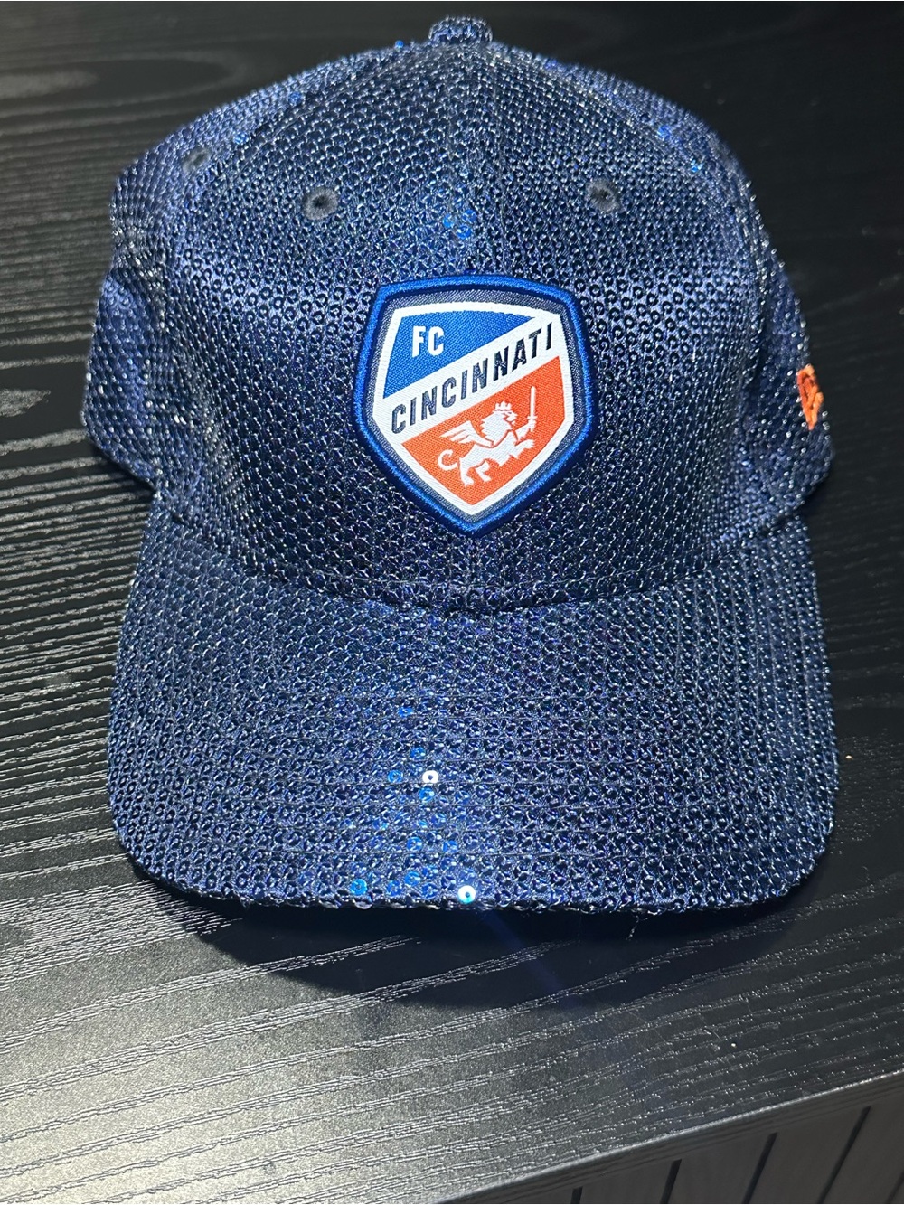 NWT New Era FC Cincinnati Blue Sequin Women’s 9FORTY Official MLS Glam Cap - Picture 9 of 9